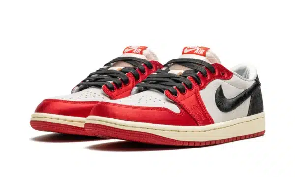 Air Jordan 1 Low "Trophy Room-Away" - Image 3