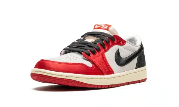 Air Jordan 1 Low "Trophy Room-Away"