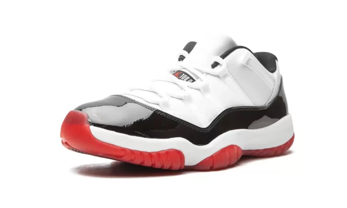 Air Jordan 11 Retro Low"Concord Bred"