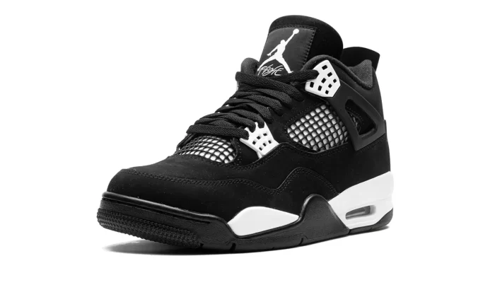 Air Jordan 4"White Thunder"